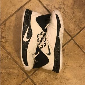 Nike PG3 basketball shoes